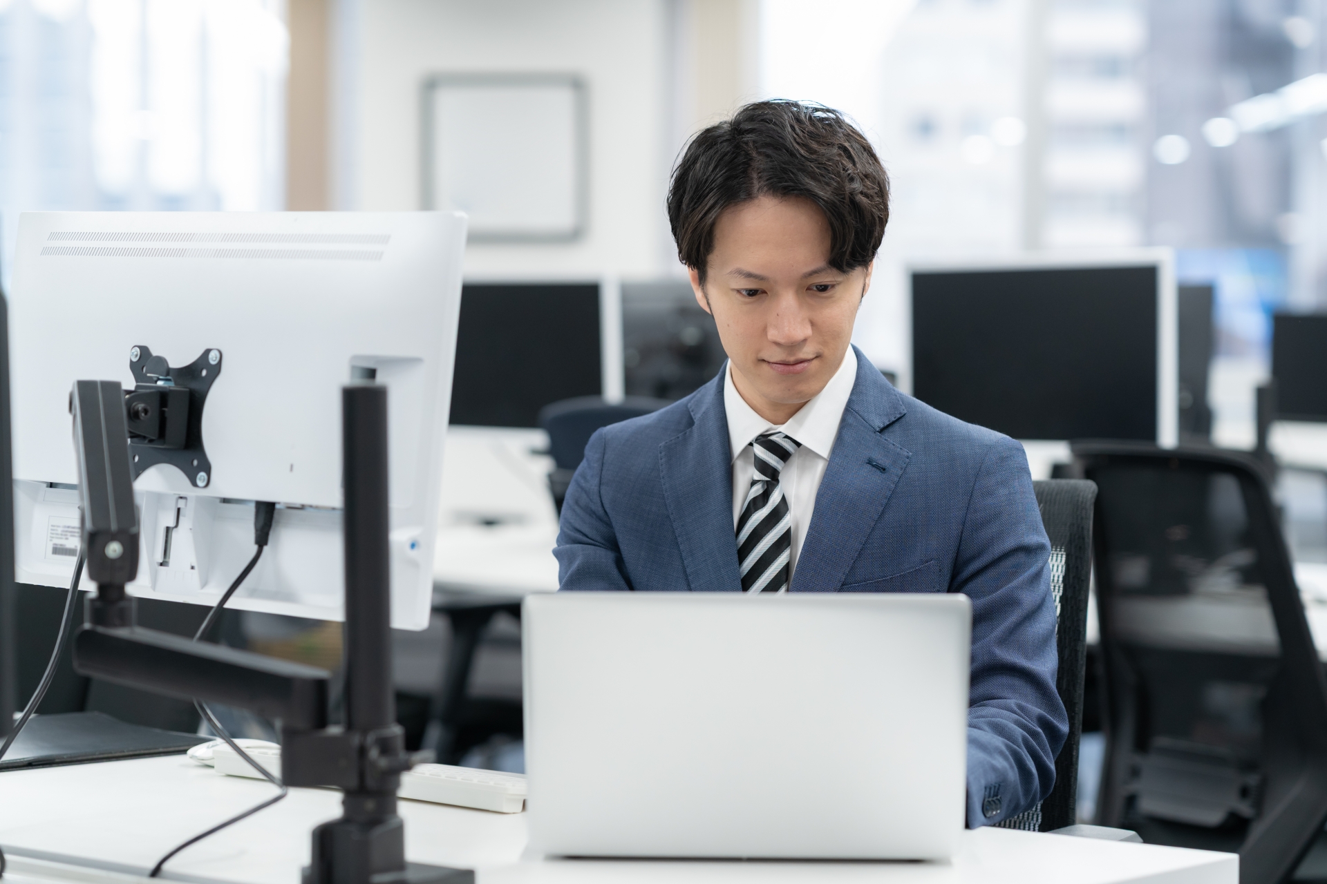 業者との契約