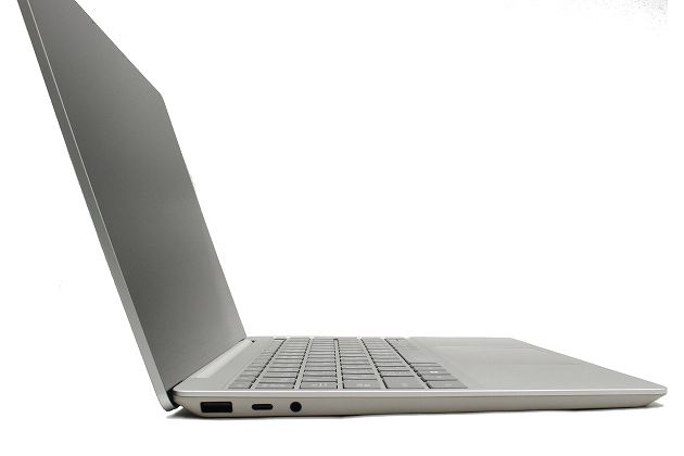 【即納パソコン】 Surface Laptop Go プラチナ (Win11pro64) 5N10(46589、04) 拡大