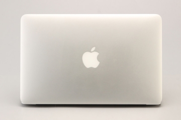 MacBookAir6,1 【中古パソコン直販(37202)】